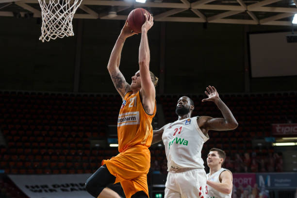 让这座球场 让这座球场